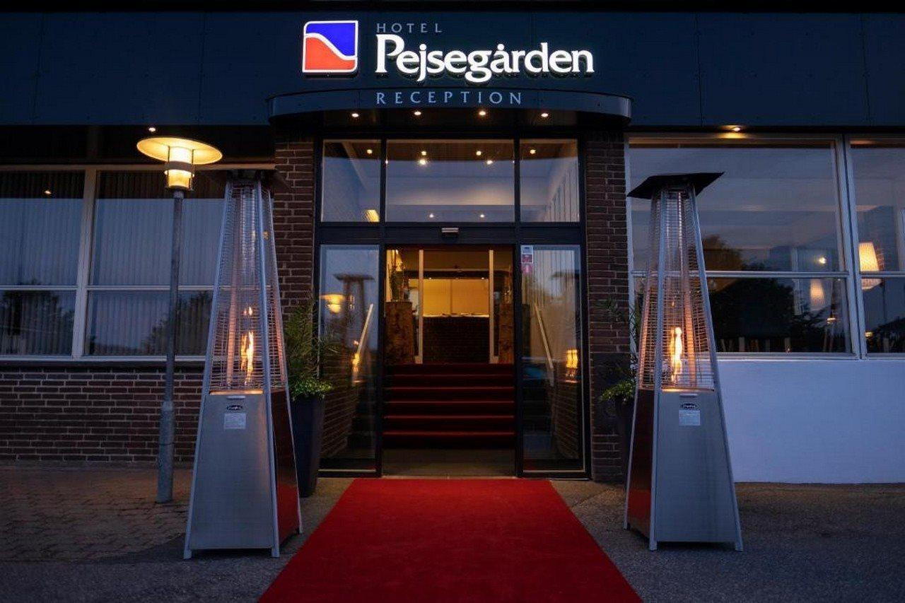 Hotel Pejsegaarden Braedstrup Exterior photo